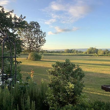 Cotswold Edge Guest Suite With Broadway Hill View Badsey Buitenkant foto