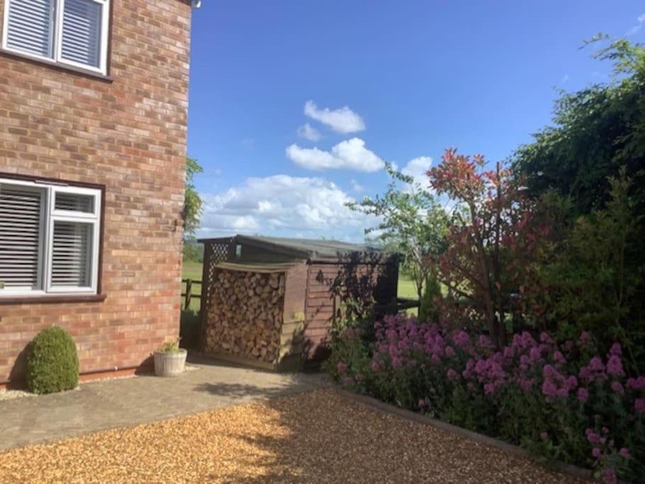 Cotswold Edge Guest Suite With Broadway Hill View Badsey Buitenkant foto